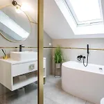 2 Bedroom Beautiful In Apartamento *