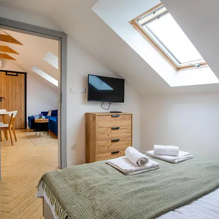 Apartamento 2 Bedroom Beautiful In *